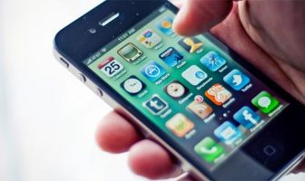 Review: Apple iPhone 4 8GB