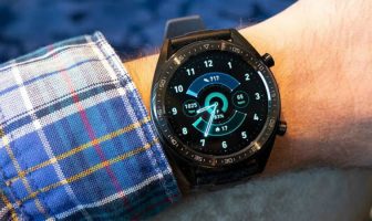 We Compare: Garmin Vivomove HR vs. Huawei Watch GT Huawei GT header